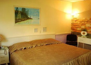 Hotel Cuellar 4*
